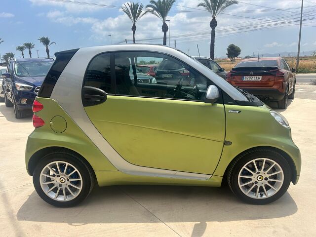 SMART FOR TWO PASSION COUPE 1.0 MHD AUTO SPANISH RHD IN SPAIN 61000 MILES 2010